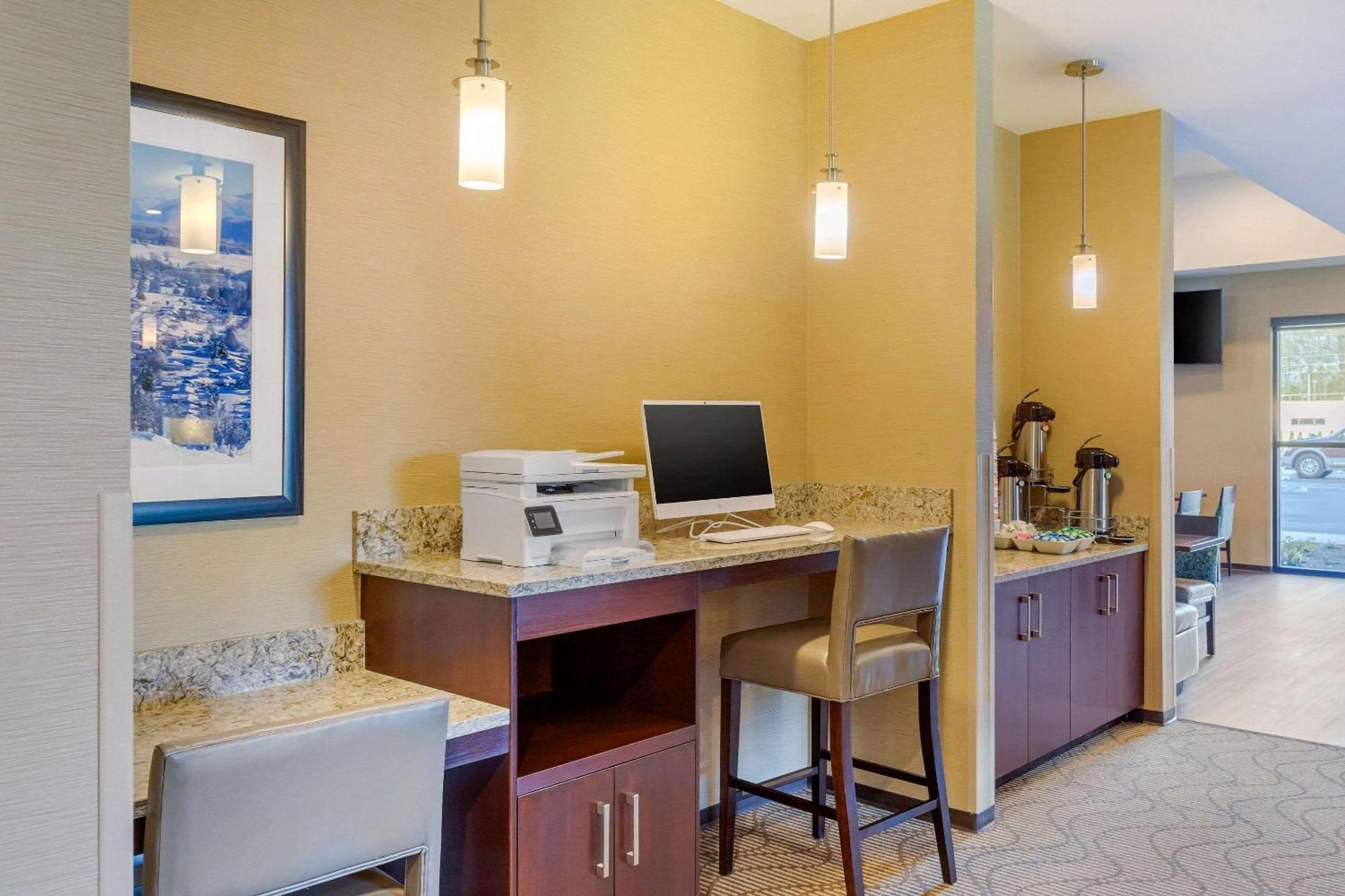 Comfort Suites Burlington Near I-5 Kültér fotó